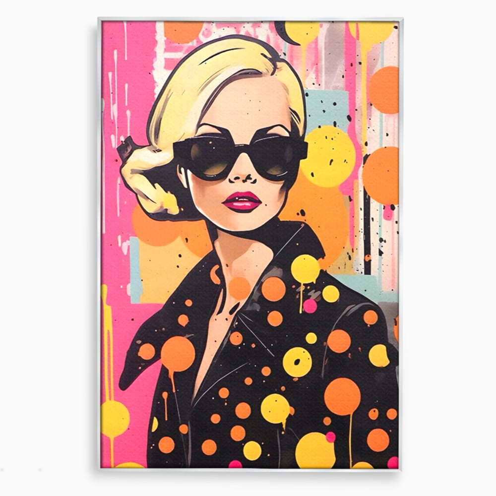 Tablou canvas cu tablou canvas portret femeie ochelari, in rama de aluminiu argintiu